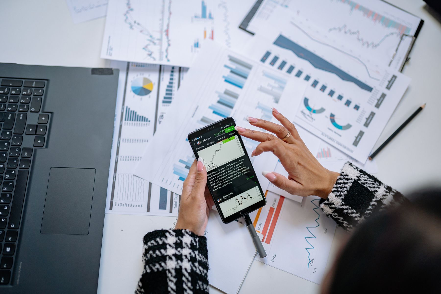 Financial statements, charts and calculator under review